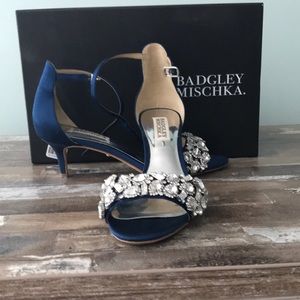 Badgley Mischika pumps